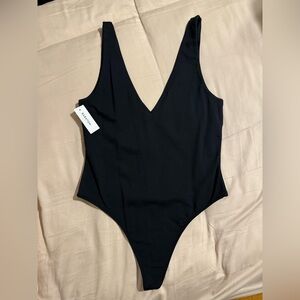Aritzia Contour V-Neck Bodysuit